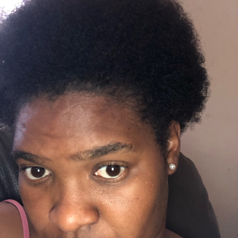 Meet your Posher, Tiffany